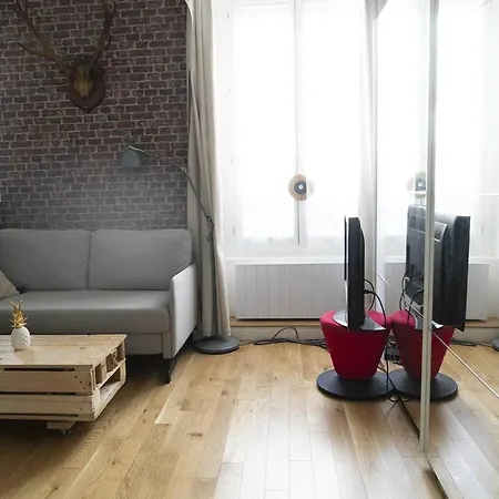 Mini Loft Design Proche De La Bastille Parigi